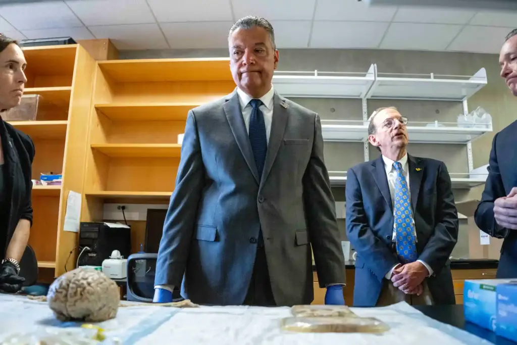 Sen. Alex Padilla takes a last look at the brain...