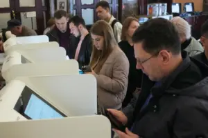 Russia begins 3 days of voting in a parliamentary election set to cement the Kremlin’s power