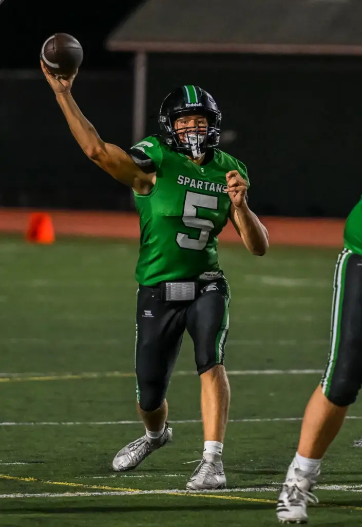 South Torrance quarterback Jake Egan throws the ball during the...