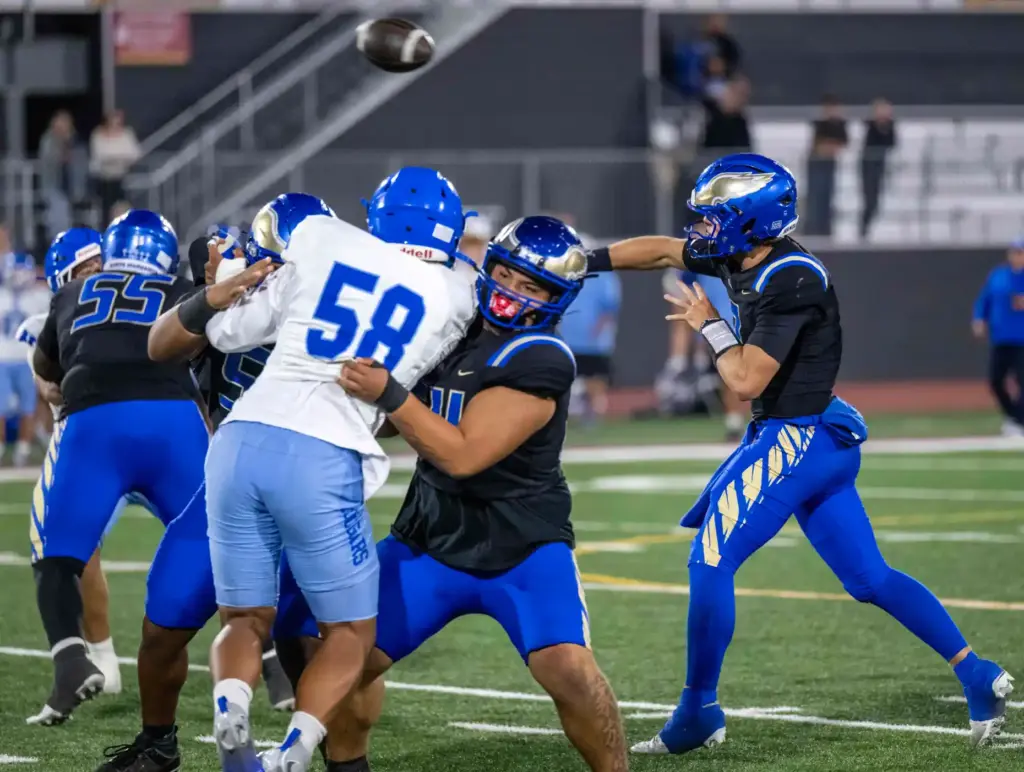 Santa Margarita quarterback Fletch Palmer (3) throws the ball during...