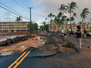 Kauai small businesses ask tourists to return after Hurricane Lowell, with aloha and some patience