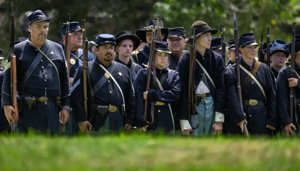 Union soldiers take position as they get ready to battle...