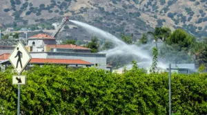 Authorities await experts to help solve La Verne battery fire as temperatures spike