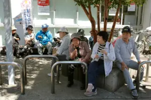 Centenarians living in Japan exceed 100,000 for the first time