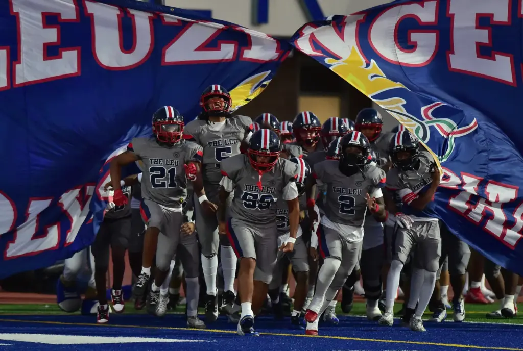 Hawthorne at Leuzinger in the Annual Mayors Cup football game...