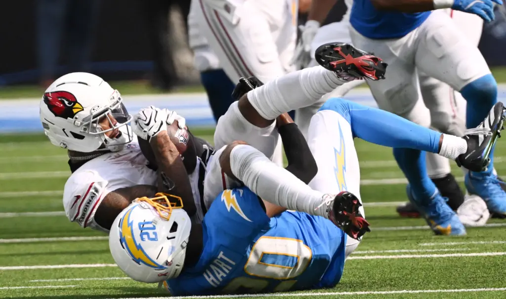 Arizona Cardinals wide receiver Kendrick Bourne (17) catches a pass...