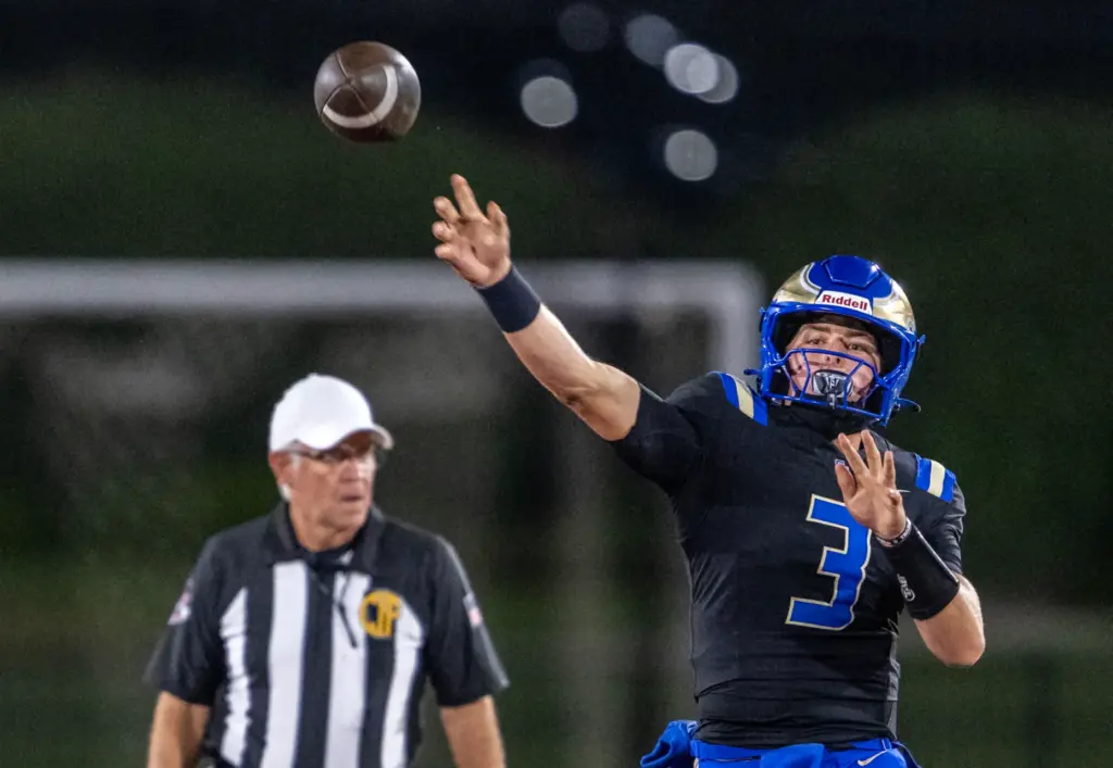 Santa Margarita quarterback Fletch Palmer (3) throws the ball during...