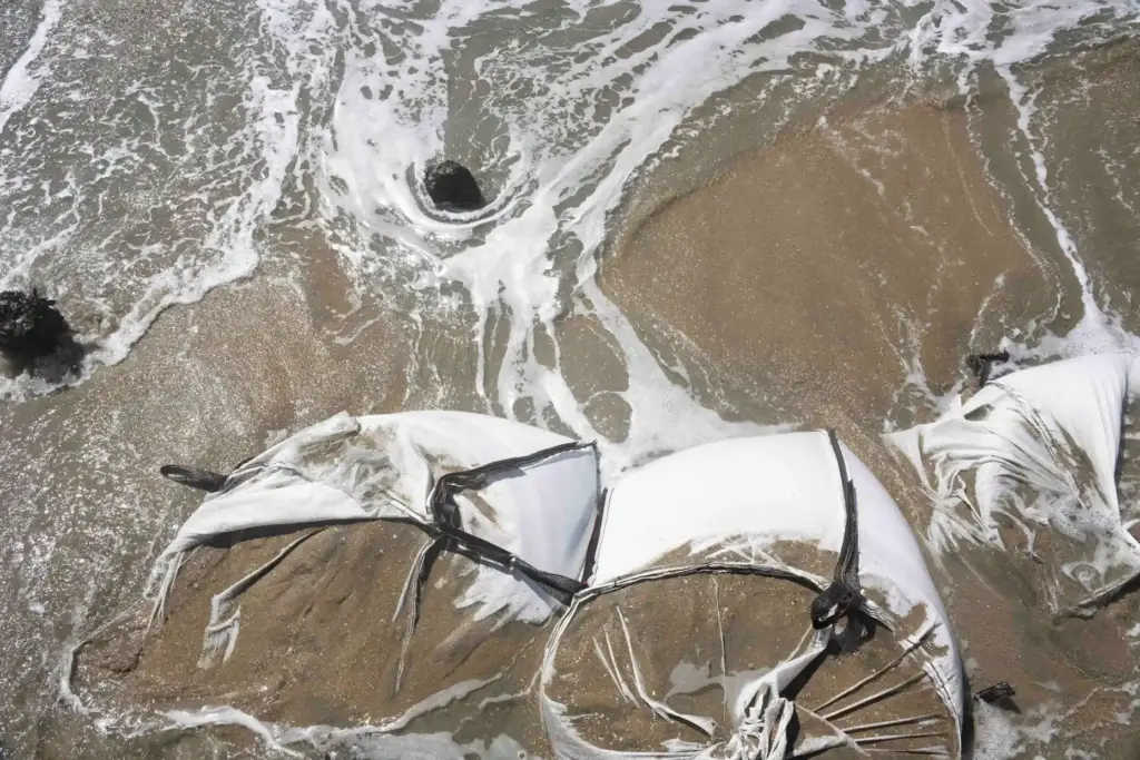 Residents along the Long Beach Peninsula prepare for large swells...