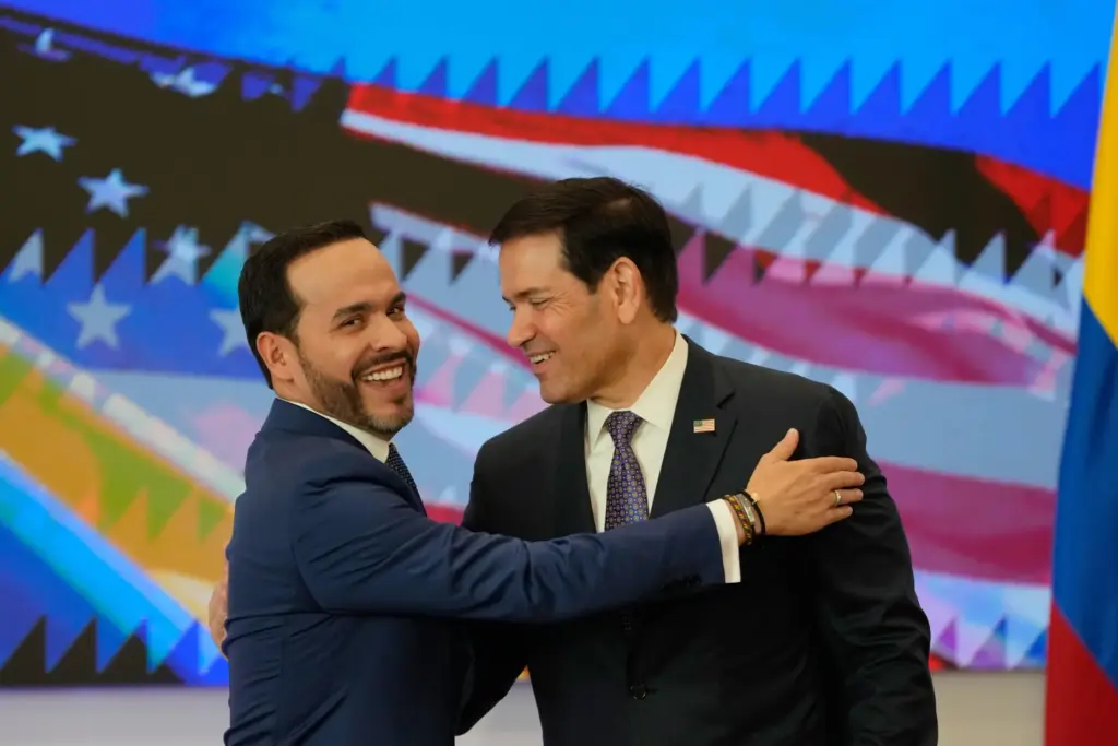 Colombian President Abelardo De La Espriella and U.S. Secretary of State Marco Rubio embrace.