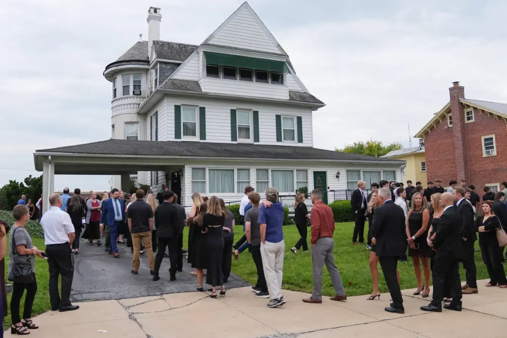 Mourners gather to pay their respects to Glenwood “Bubba” Pysher...