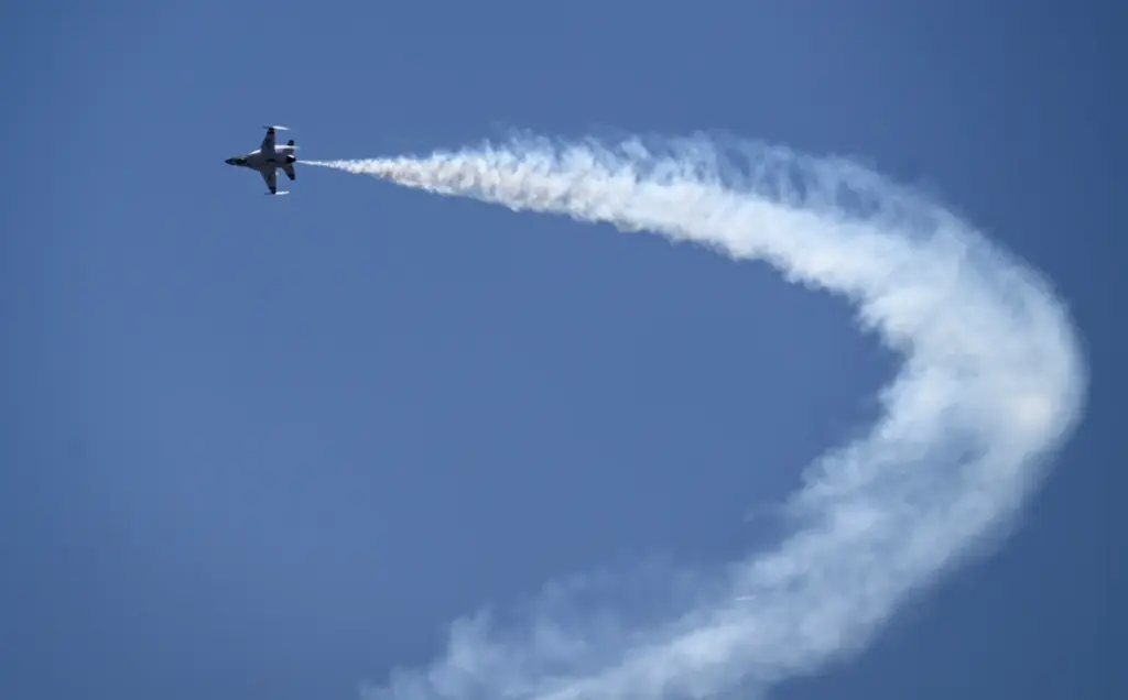 The United States Air Force Thunderbirds arrive at the Los...