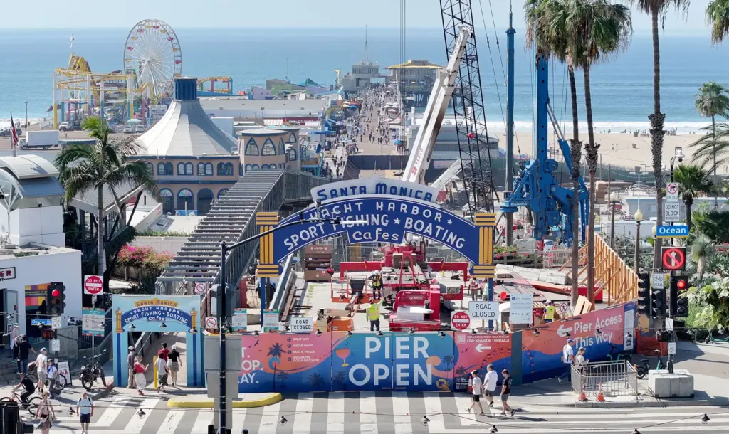 Work on the landmark Santa Monica Pier sign began today...