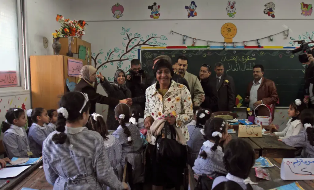 Navanethem Pillay visits Al- Daraj Elementary Co-ed UNRWA school in Gaza City.