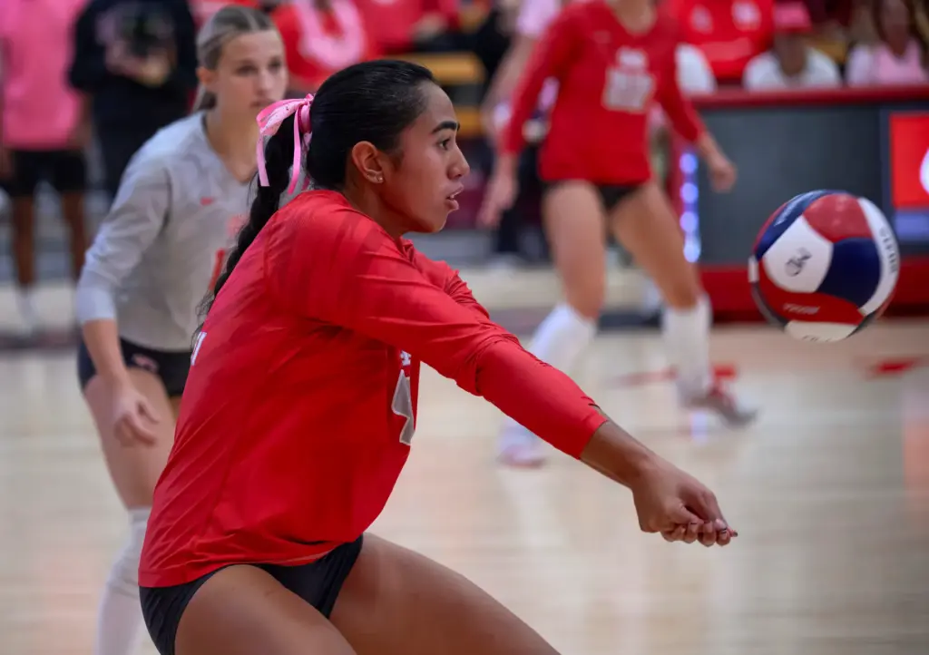 Mater Dei’s Westley Matavao bumps the ball to a teammate...