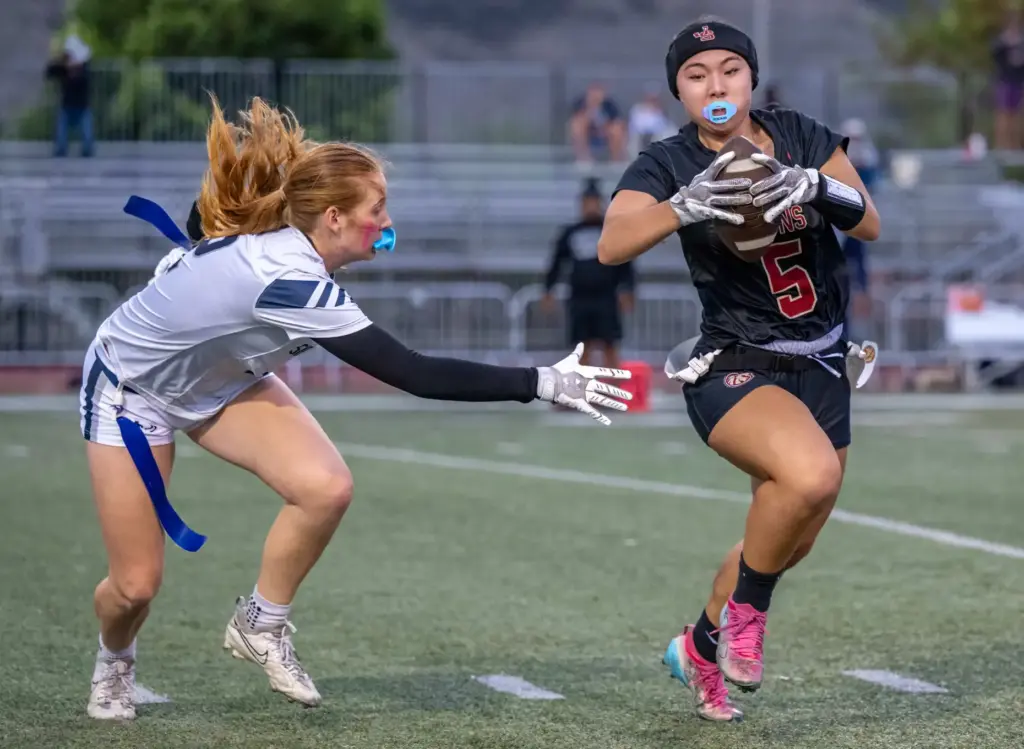 JSerraâs Abby VanderWeerd (5) carries the ball during a CIF-SS...