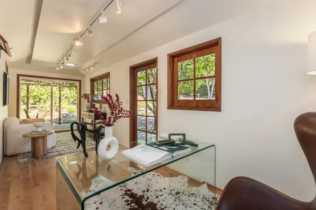 The detached workspace. (Photo by Hillary Campbell)