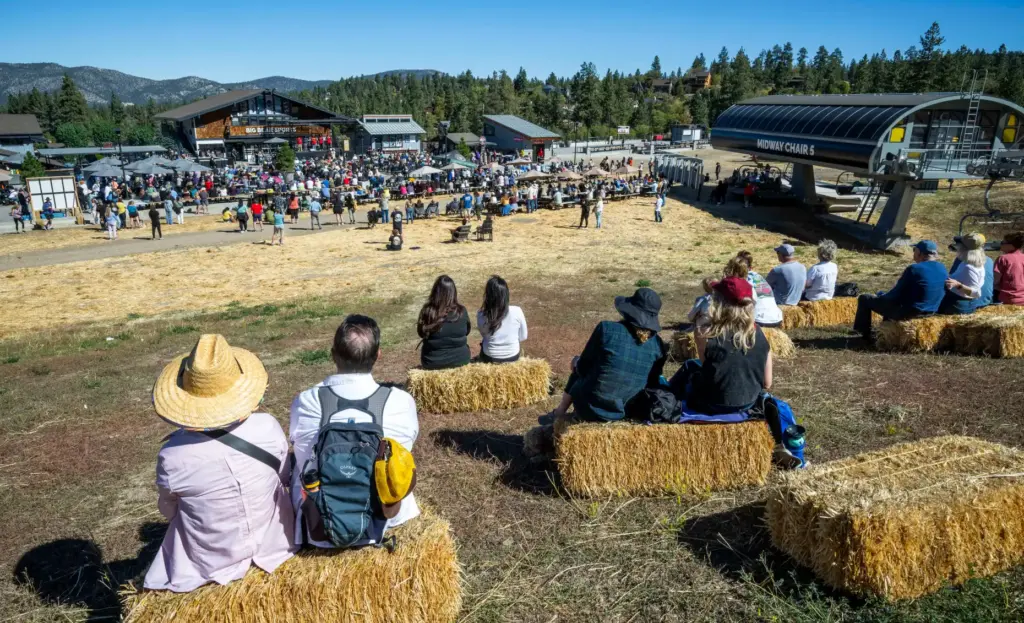 Almost 2,000 people attend the celebration for Bald Eagle Jackieâs...