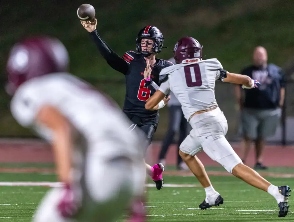 Troy quarterback Mason Mays (8) throws the ball during a...