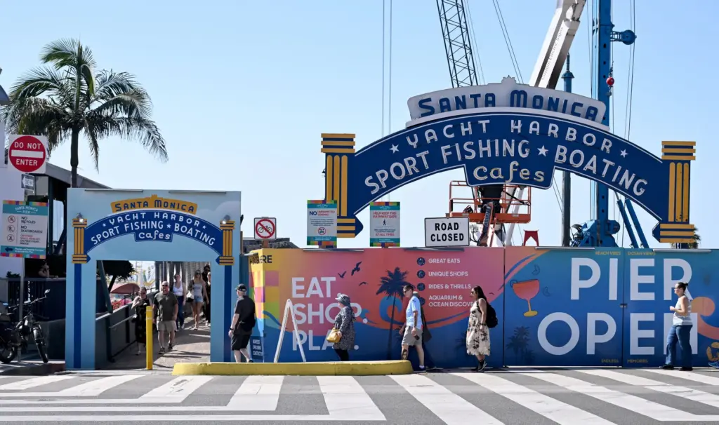 Work on the landmark Santa Monica Pier sign began today...