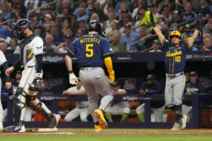 World Series: Brewers rout Rays in Game 3, need 1 more win for 1st title