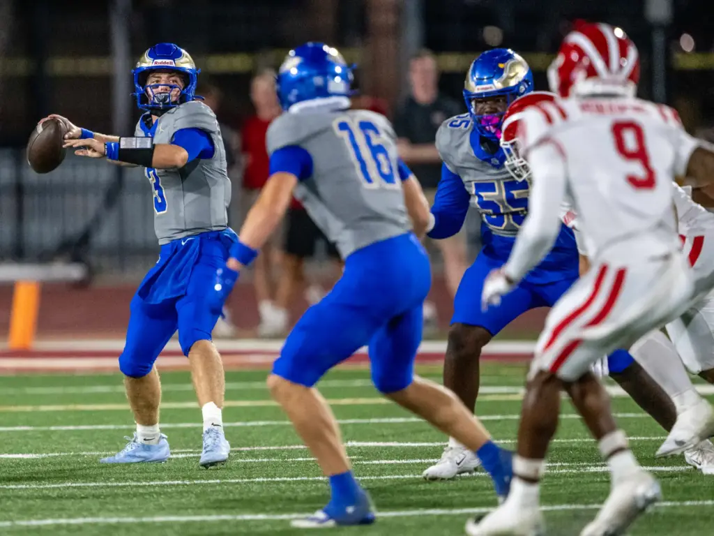 Santa Margarita quarterback Fletch Palmer (3) throws the ball during...
