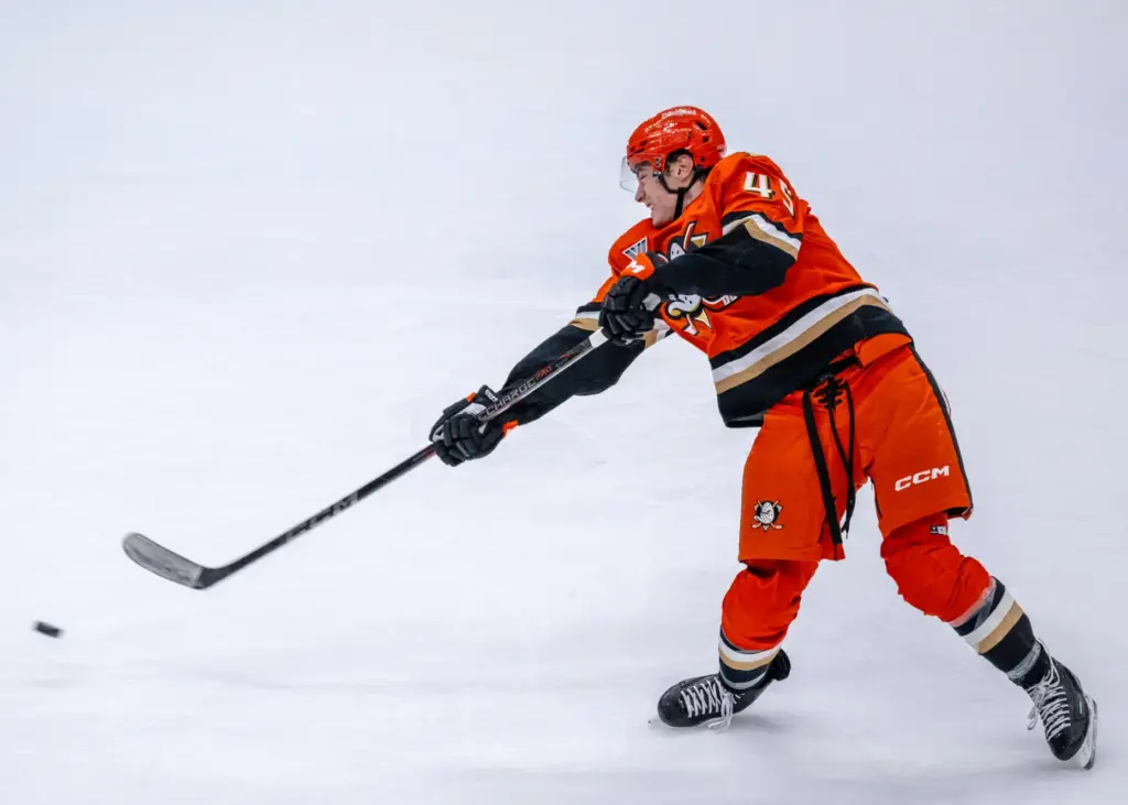 The Ducksâ Beckett Sennecke takes a shot on goal during...