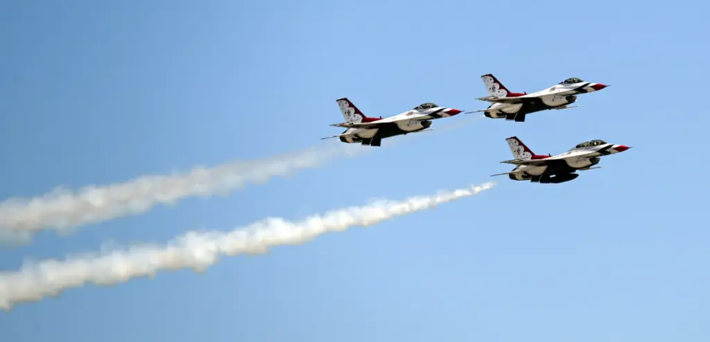 The United States Air Force Thunderbirds arrive at the Los...