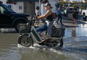 Newport Beach resident tries to warn neighbors with tide simulator