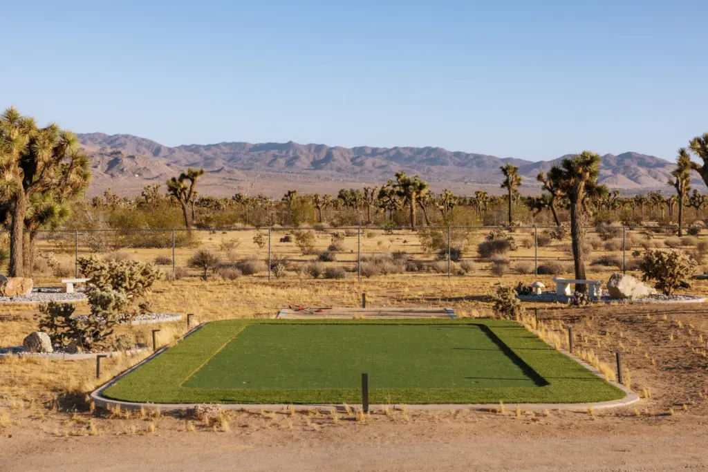 The putting green. (Photo by Cristian Cruzio)