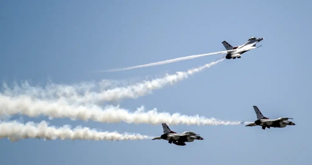 The United States Air Force Thunderbirds arrive at the Los...