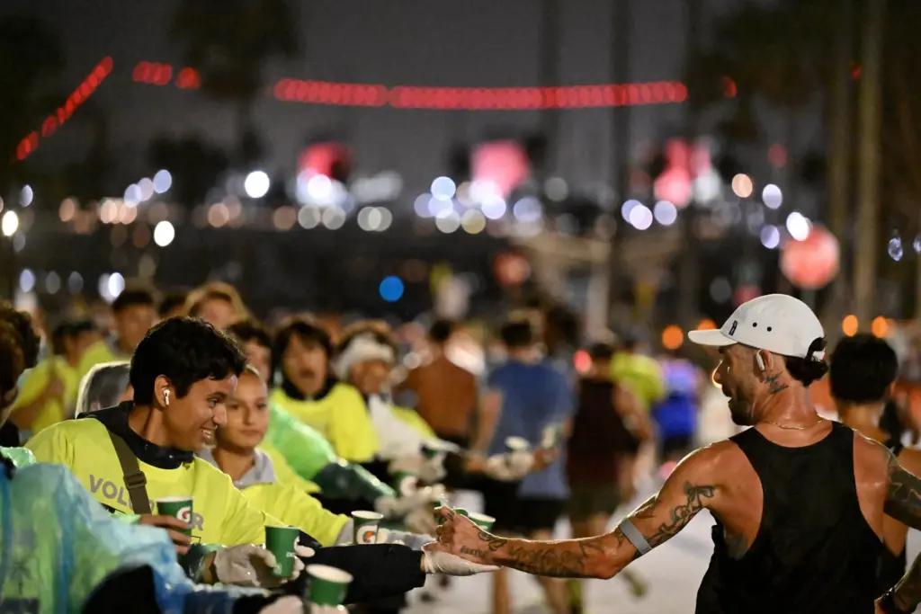A sold-out field of runners participates in the 2026 2XU...