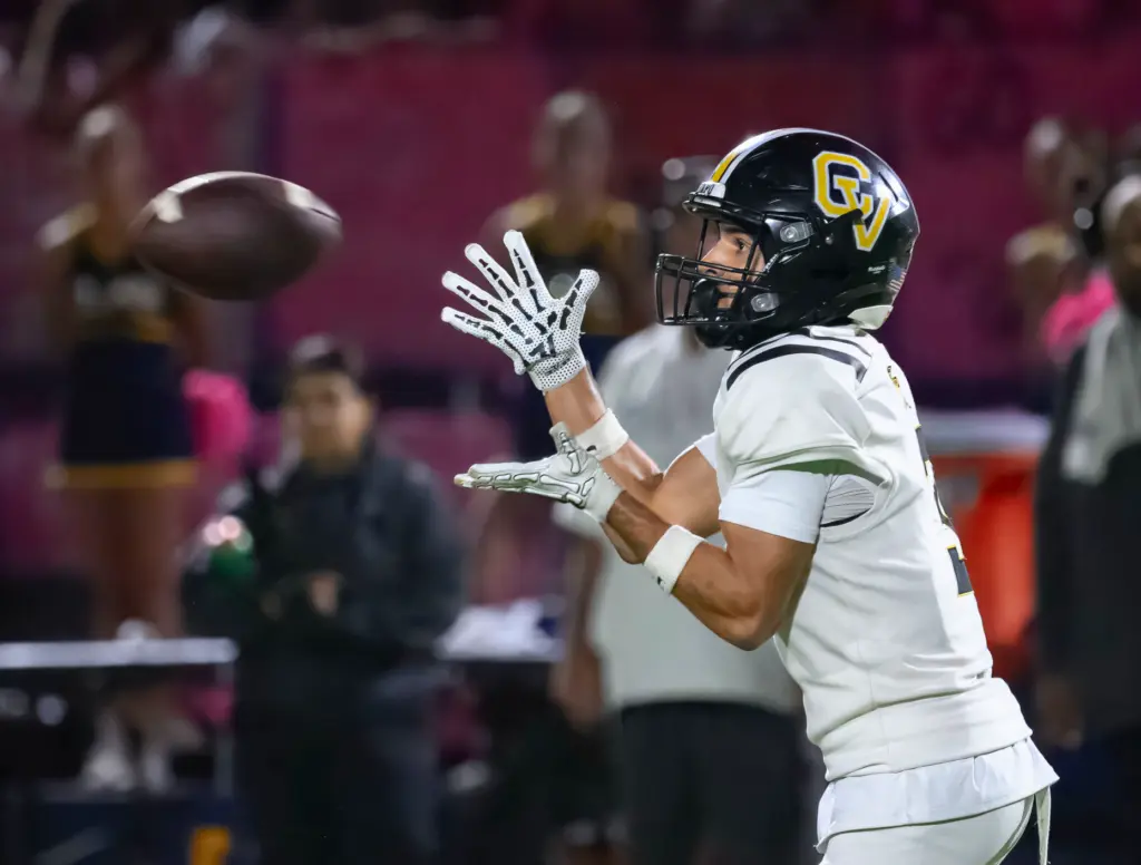 Capistrano Valley wide receiver Izaiah Bennett catches a pass against...