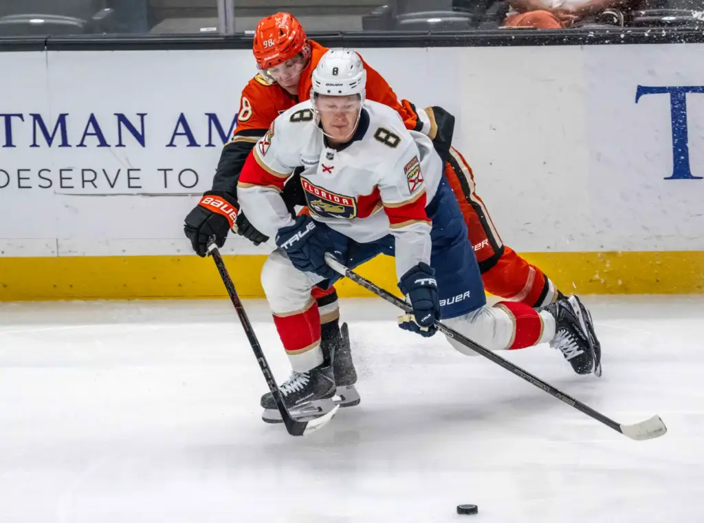 The Florida Panthersâ Brady Tkachuk (8) and the Ducksâ Pavel...