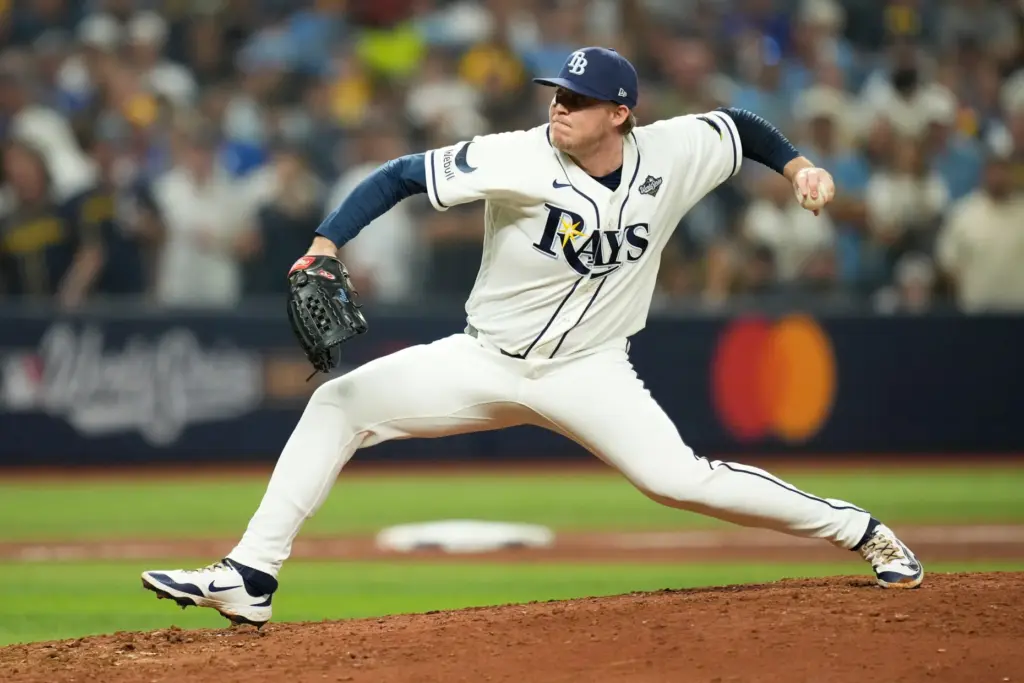 Tampa Bay Rays relief pitcher Garrett Cleavinger throws to the...