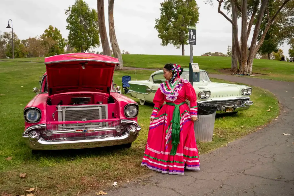 Reyna Baimes looks at âPinkie,â the 1957 Chevy Bel Air,...
