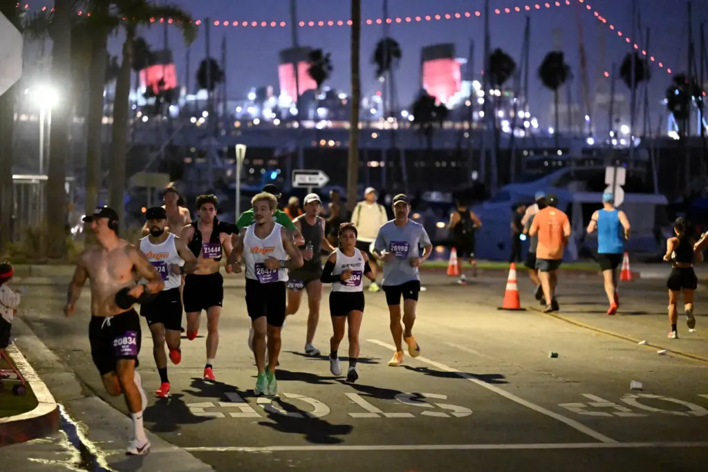 A sold-out field of runners participates in the 2026 2XU...