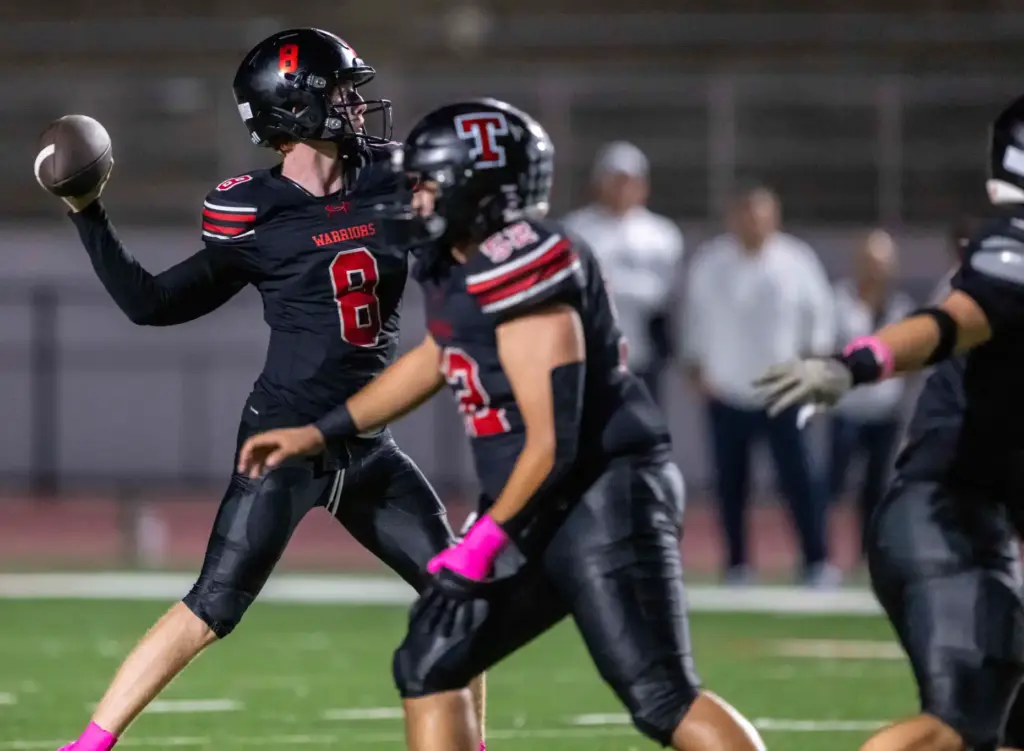 Troy quarterback Mason Mays (8) throws the ball during a...